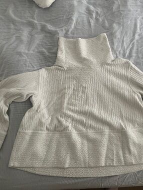 lululemon athletica Cream Textured Funnel Neck Sweatshirt
